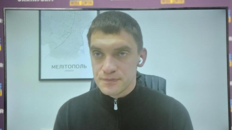 Несмотря на то, что покинуть оккупированный город проблематично, население Мелитополя сильно сократилось, отмечает Федоров