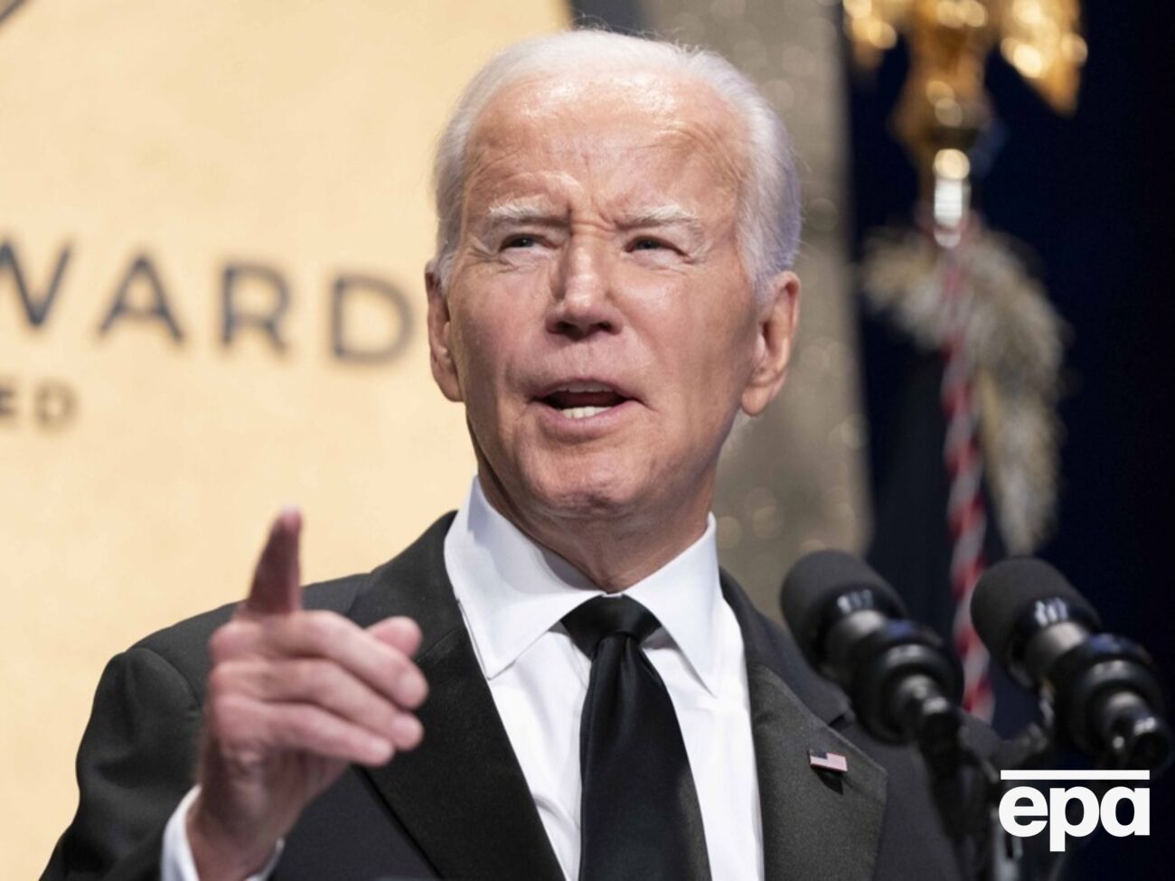 Байден зазначив, що спікер і більшість членів Конгресу були непохитними у своїй підтримці України