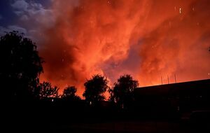 Унаслідок ворожої атаки виникли пожежі у складських приміщеннях