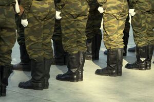 Окупанти планують збільшити видатки на армію