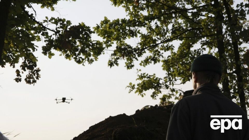 Использование беспилотников сделало невозможными некоторые военные маневры, пишут журналисты