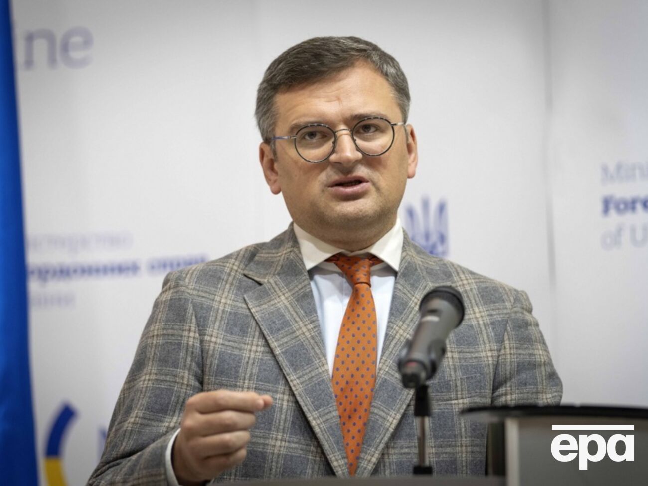 Кулеба висловився про постачання й виробництво зброї для України