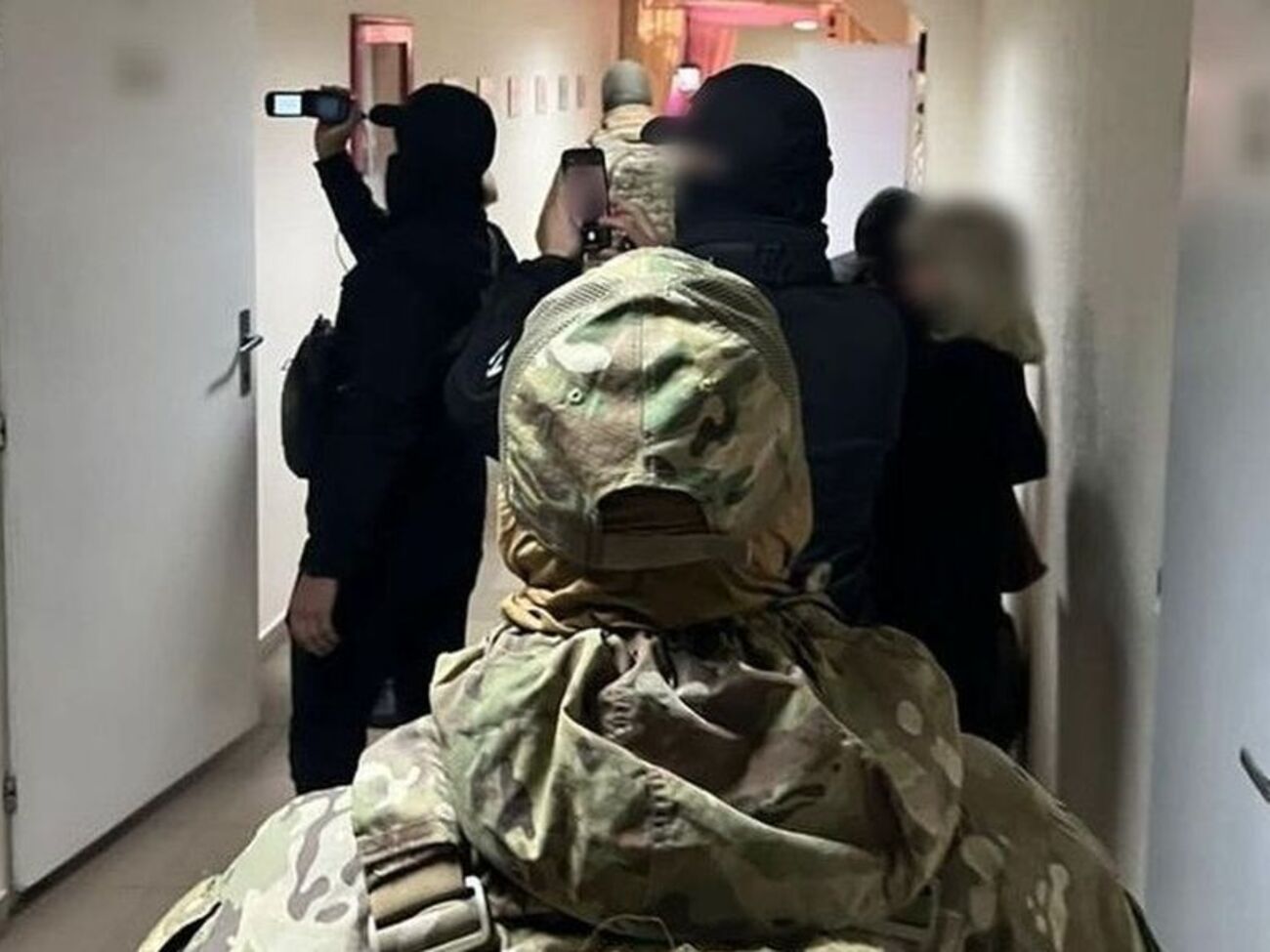 К мэру Мукачево и председателю облсовета пришли с обысками