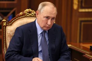 Фельштинский: После бунта Пригожина Путина формально вернули в Кремль