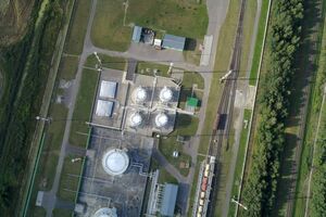 Россияне могут взорвать нефтебазу в Беларуси, говорят в ЦНС