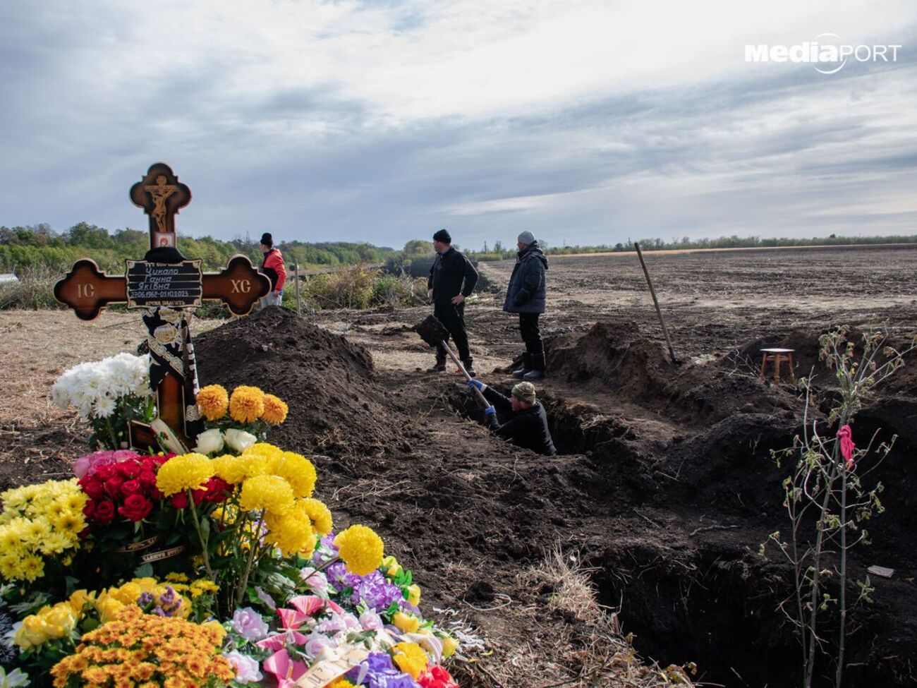 В Грозе похоронили родных военного, чьи поминки атаковала Россия