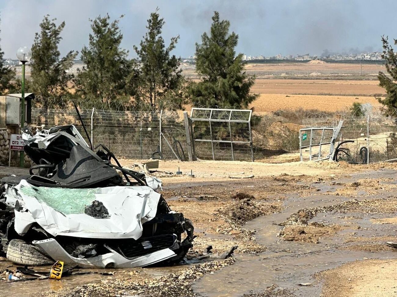 На юге Израиля мирные жители погибли в результате вторжения боевиков ХАМАС в страну