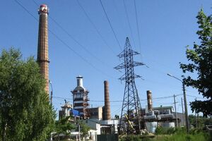 Як вважають слідчі, ТЕЦ незаконно отримали прибутки, частину яких підозрювані відмивали на Кіпрі й Маршаллових Островах