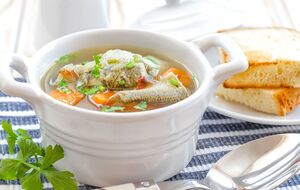 Юшку потрібно подавати з лимонним соком