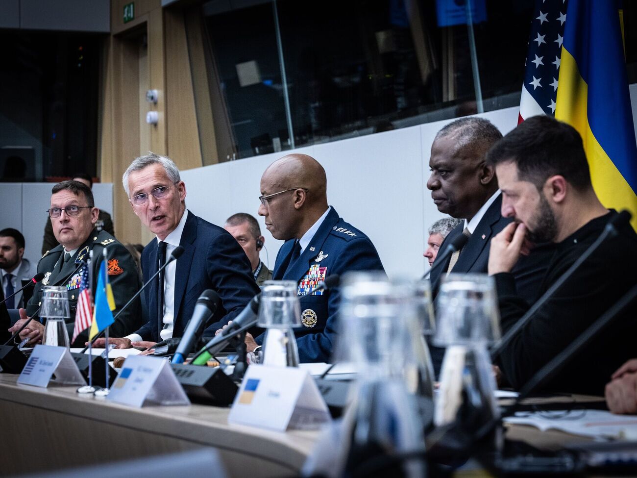 Столтенберг: Українські Збройні сили знову і знову перевершують очікування