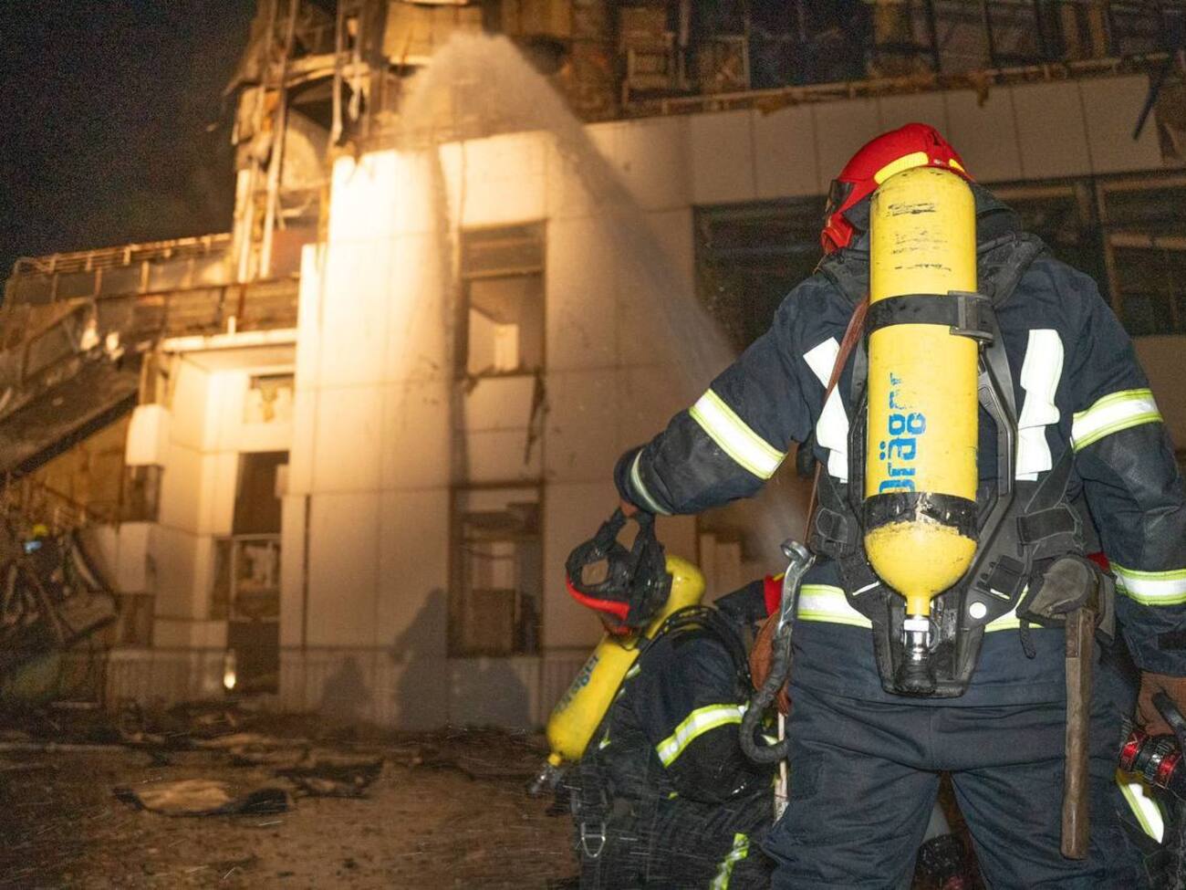 Спасатели уже ликвидировали вспыхнувшие пожары