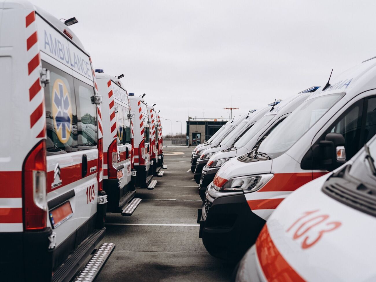 Пострадавший от госпитализации отказался, отметили в полиции