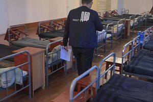 Задержаного мужчину и еще одного мобилизованного военные избили в помещении военкомата в Тернополе, отметили в ГБР