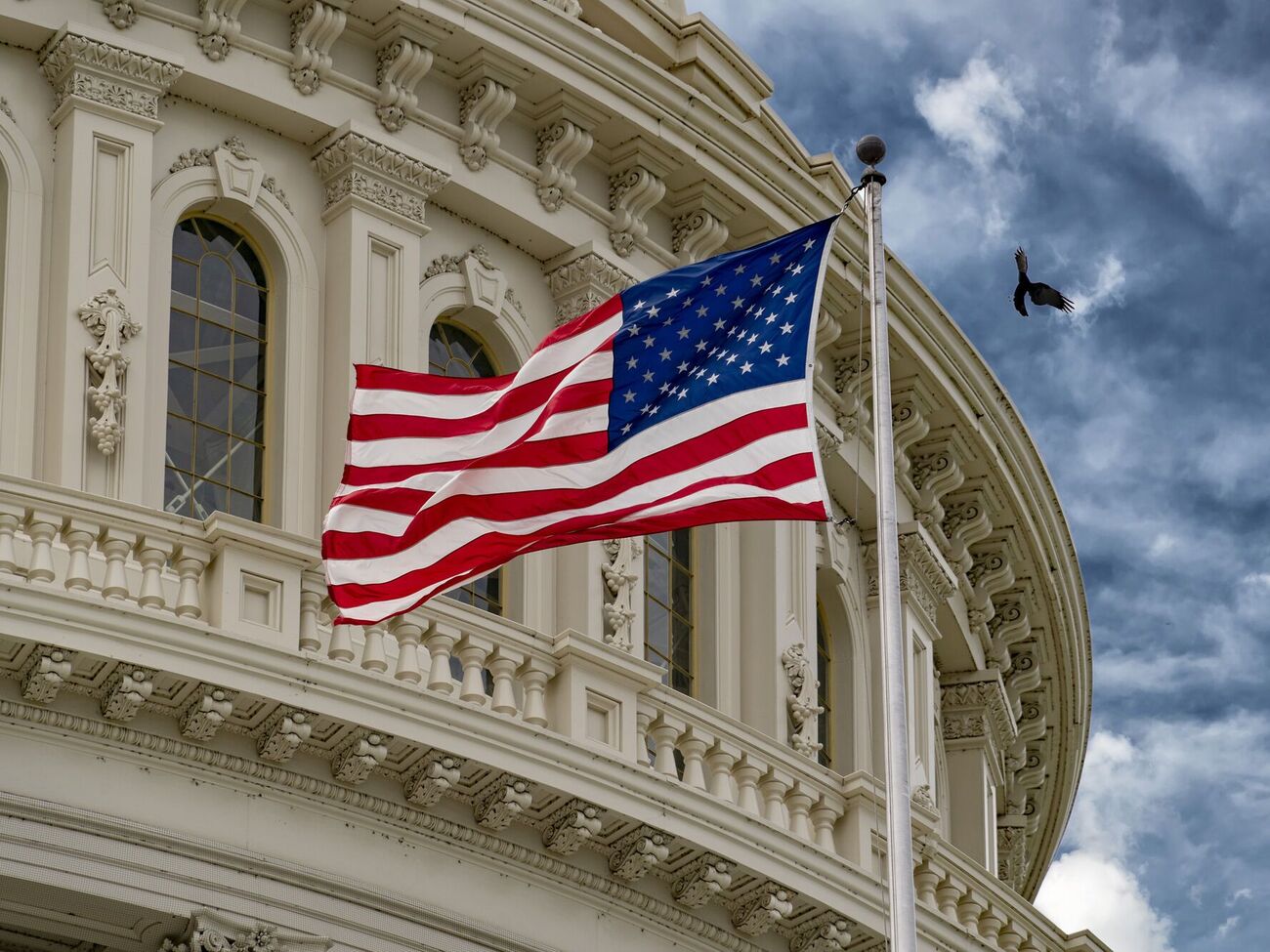 Отчет комиссии появился на фоне напряженности США с Китаем из-за Тайваня, а также обострения споров с Россией из-за ее вторжения в Украину