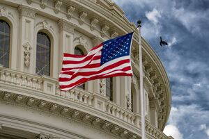 Отчет комиссии появился на фоне напряженности США с Китаем из-за Тайваня, а также обострения споров с Россией из-за ее вторжения в Украину