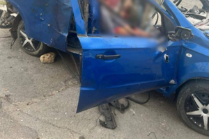 Унаслідок скидання вибухівки на цивільний автомобіль у Бериславі є загиблі й поранені, повідомив Прокудін