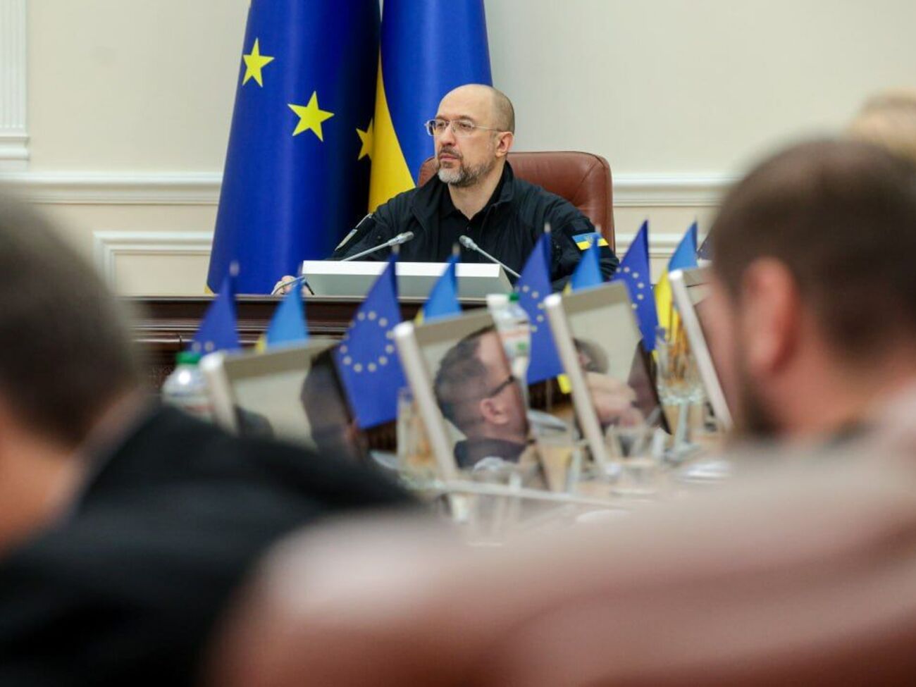 Средства от партнеров пойдут на закупку средств обследования, техники для разминирования, на экипировку саперов, отметил Шмыгаль