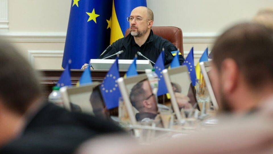 Средства от партнеров пойдут на закупку средств обследования, техники для разминирования, на экипировку саперов, отметил Шмыгаль