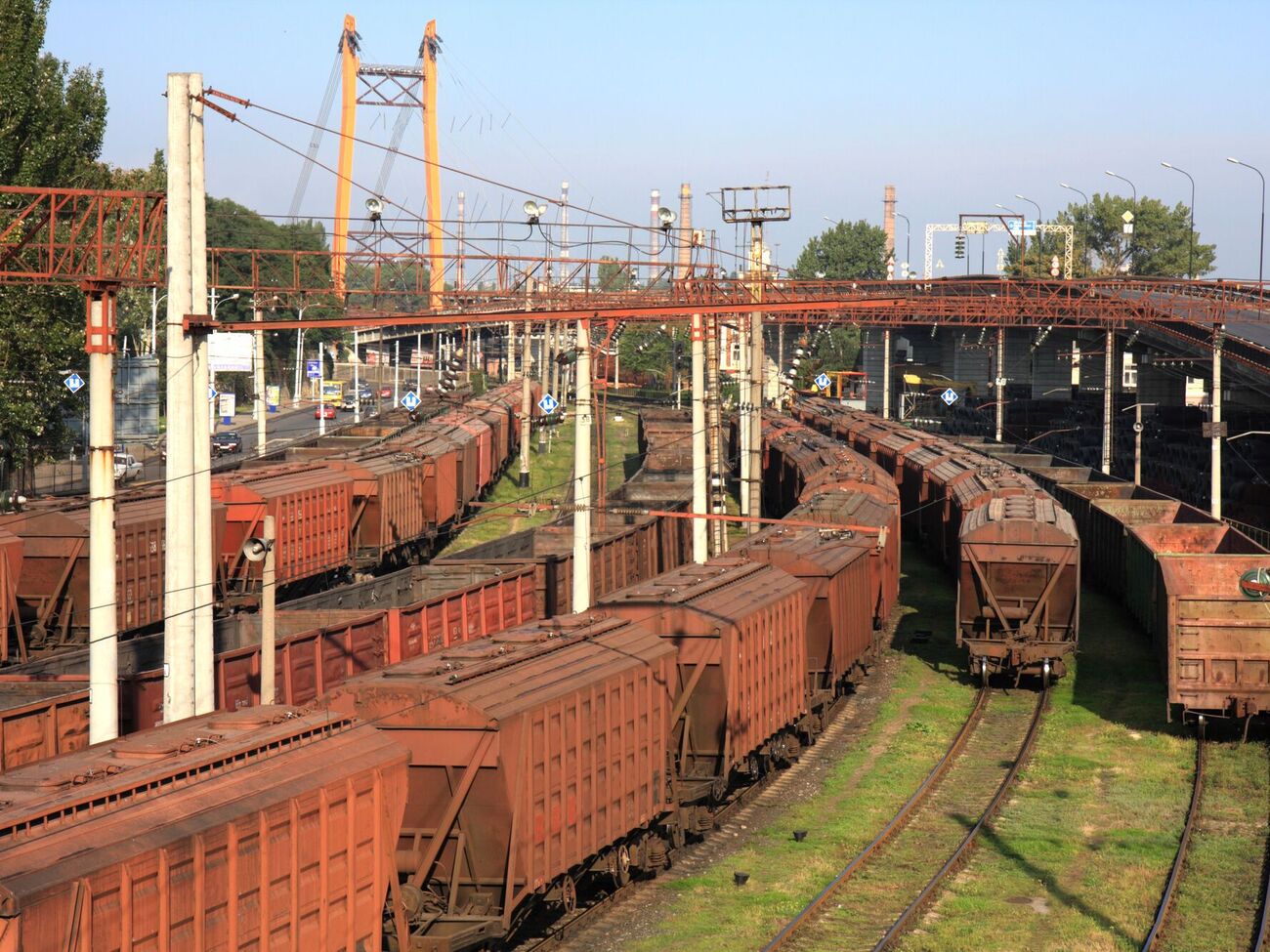 "Укрзалізниця" має намір підвищити на 20% тарифи на залізничні перевезення, повідомив 22 вересня "Обозреватель"