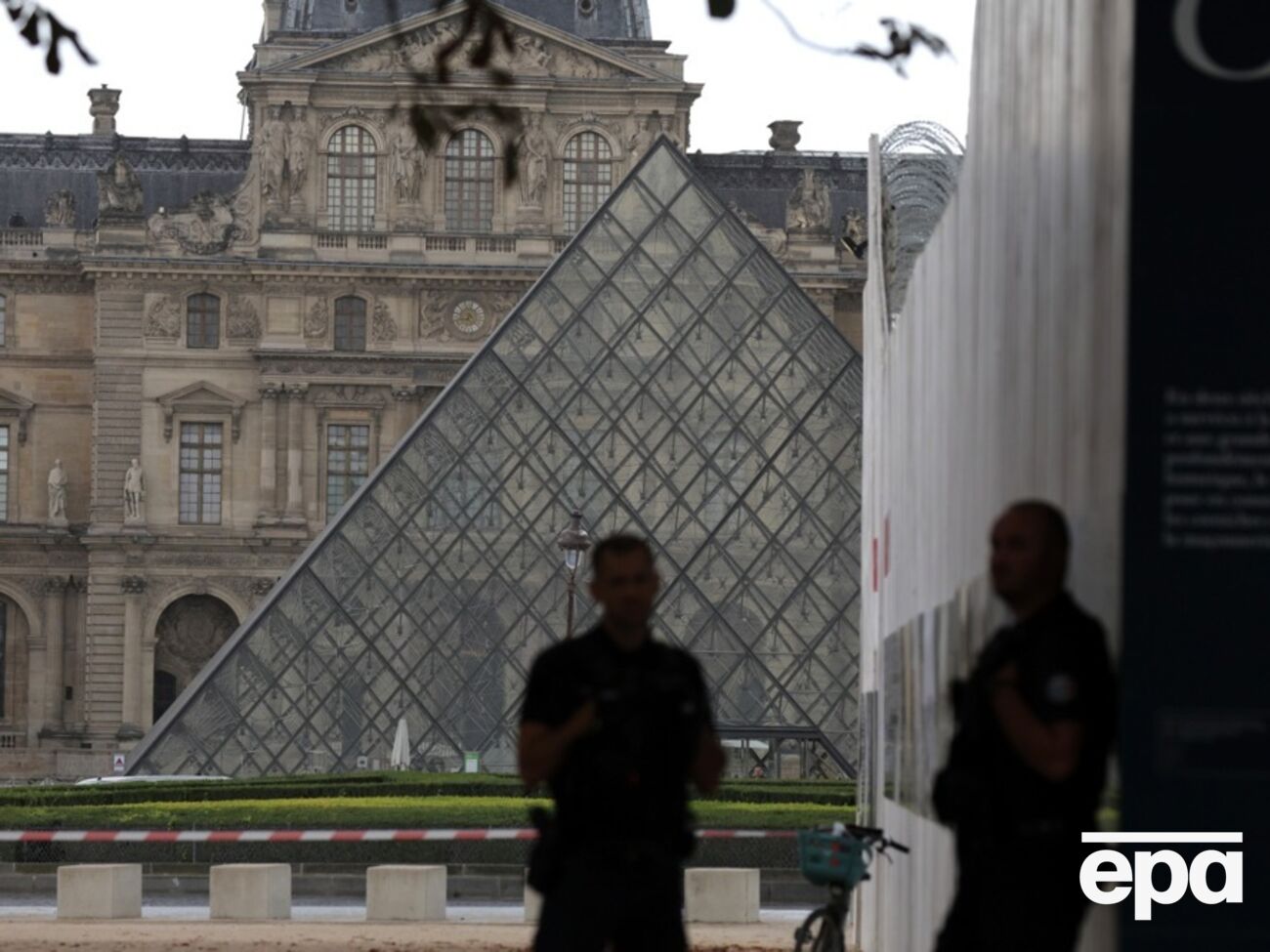 Во Франции ввели антитеррористический план Vigipirate