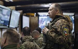 По словам Сырского, главная цель россиян – разгром группировки украинских войск, окружение Купянска и выход на рубеж реки Оскол