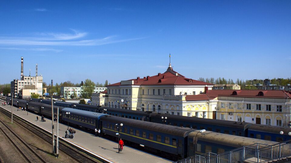 Усі пасажири поїзда залишилися неушкодженими