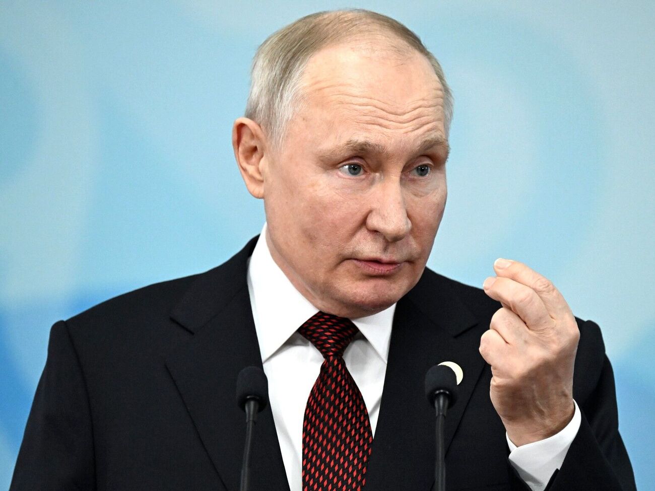 Российские войска пытаются улучшить свое положение на отдельных участках, сказал Путин