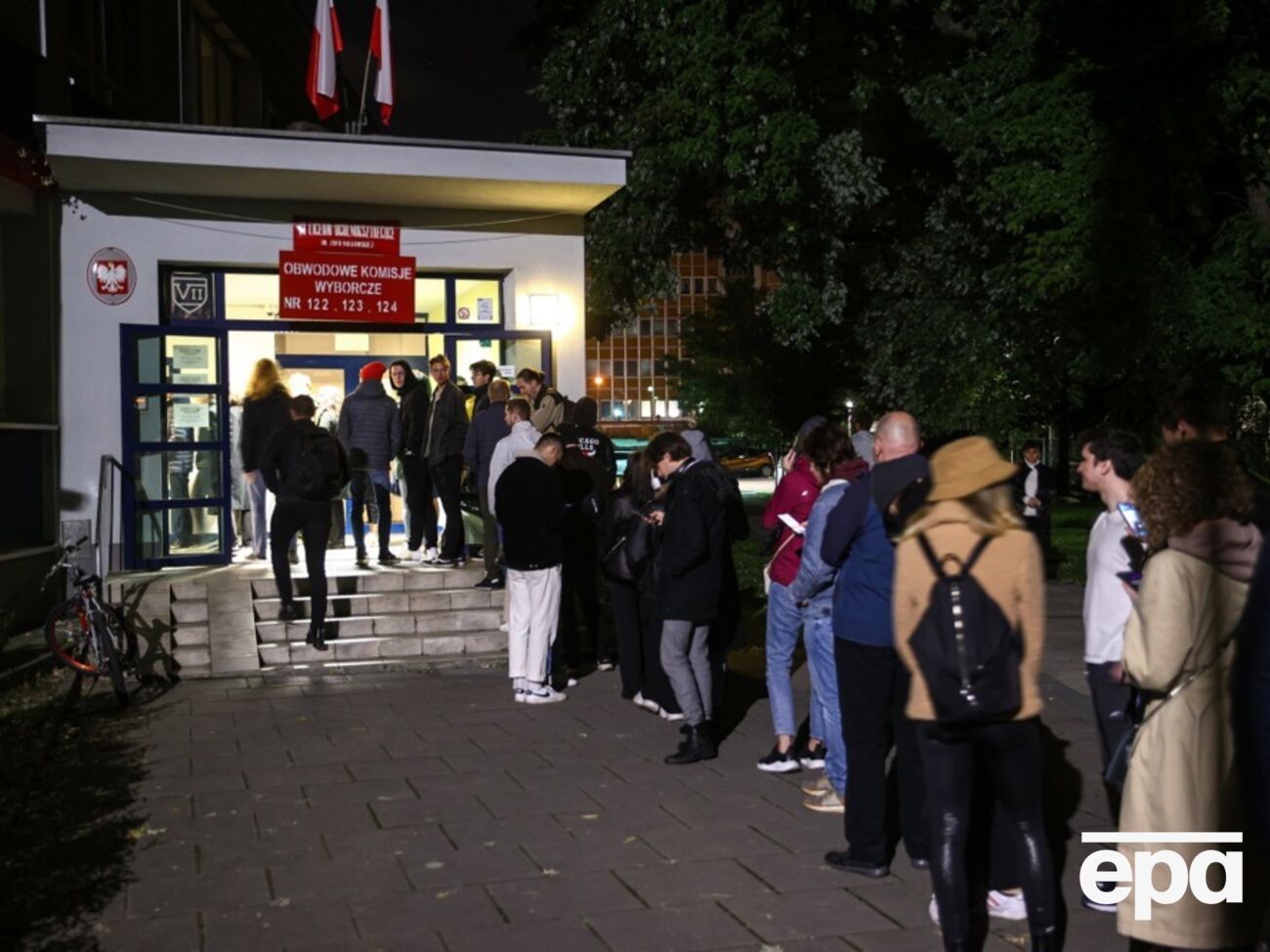 Явка на парламентських виборах у Польщі становила рекордні 72,8%