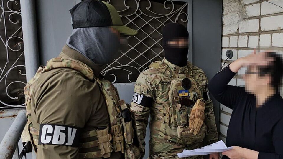 Женщину задержали у нее дома