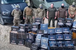 Загалом волонтери передали захисникам, переселенцям та іншим уразливим категоріям українців 1330 тонн вантажів