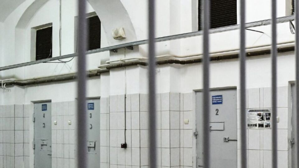 По данным правозащитников, по адресу, где уже существовал один СИЗО, оккупанты создали еще один, курируемый ФСБ