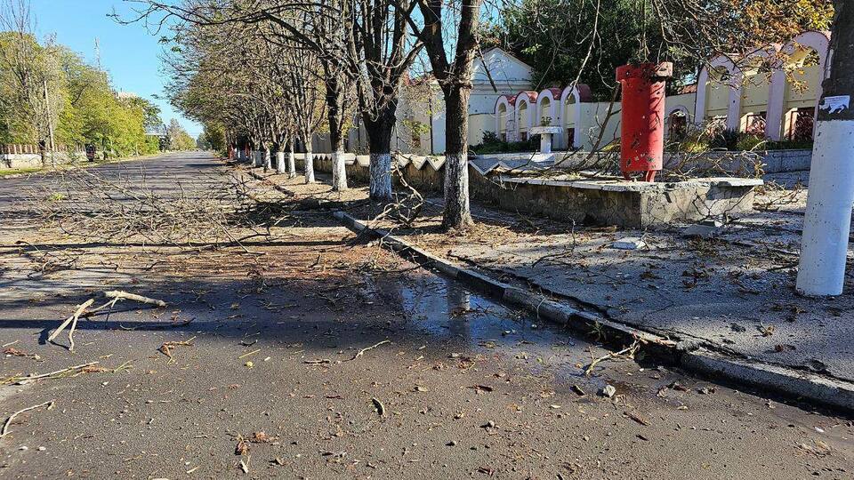 Оккупанты массированно обстреляли Херсон