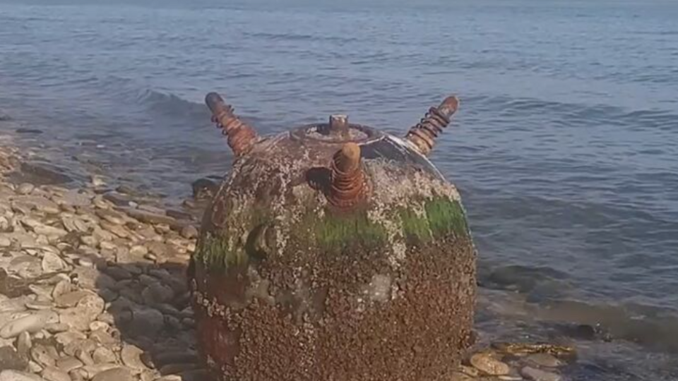 В Черном море минная опасность для торговых судов продолжает оставаться высокой