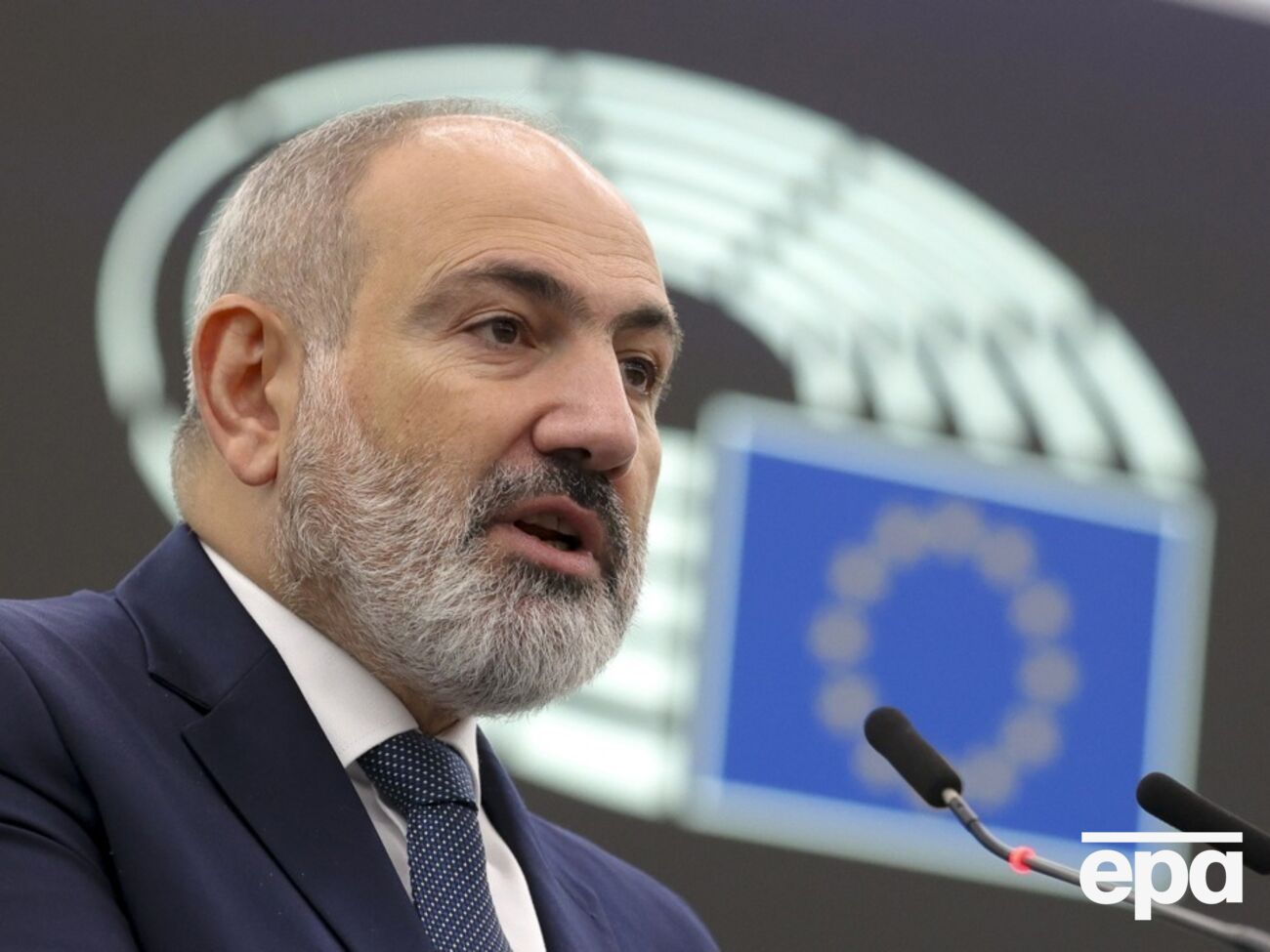 Пашинян не відкинув відкриття транспортних комунікацій на основі принципу суверенітету території