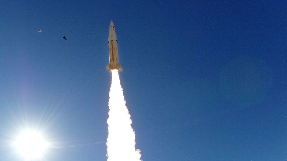 За даними ЗМІ, Україна вдарила ракетами ATACMS по аердромах у Бердянську та Луганську