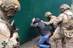 СБУ затримала жителя Бахмута за збирання інформації для окупантів