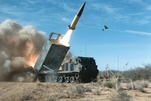 В США рассказали о передаче Украине дальнобойных ракет ATACMS