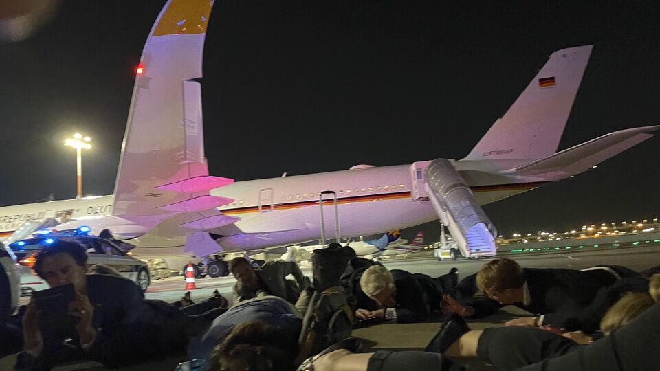 Две ракеты ХАМАС были сбиты недалеко от аэропорта