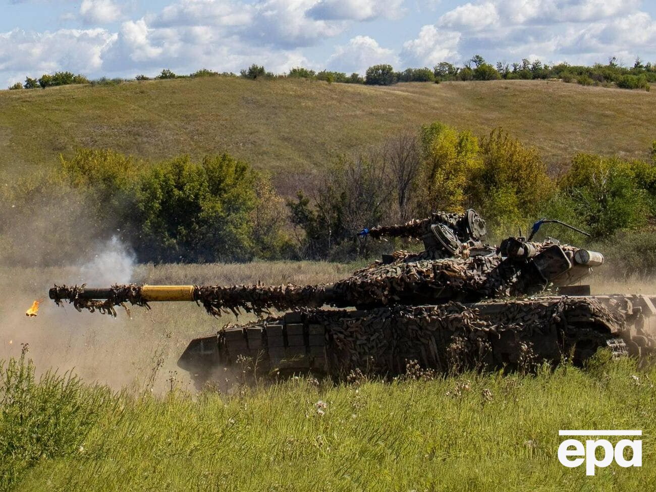 Украинские силы ведут штурмовые действия к югу от Бахмута