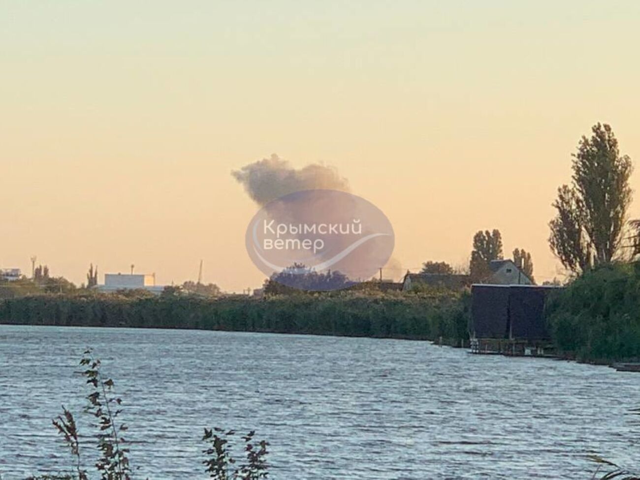 В Крыму и Белгороде ночью 18 октября слышали многочисленные громкие взрывы