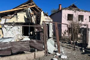 На місці прильоту працюють рятувальники, поліцейські, медична служба