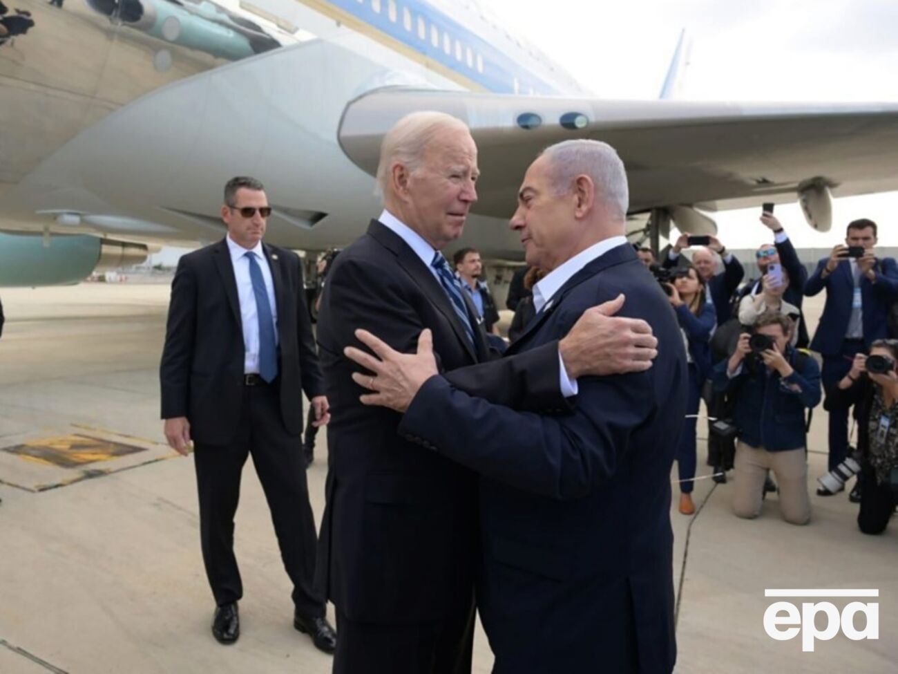 Байден на встрече с Нетаньяху сказал, что удар по больнице в Газе, похоже, дело рук "другой команды", не израильской