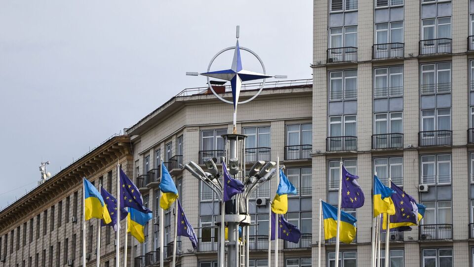 54% граждан уверены, что для Украины важнее вступить в НАТО