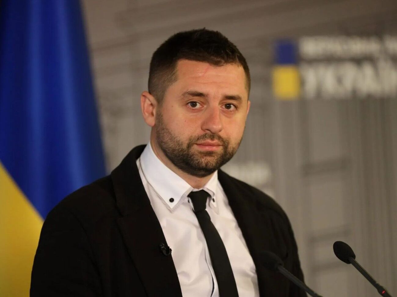 Рада ухвалила всі законопроєкти, необхідні для початку переговорів України з ЄС, зазначив Арахамія