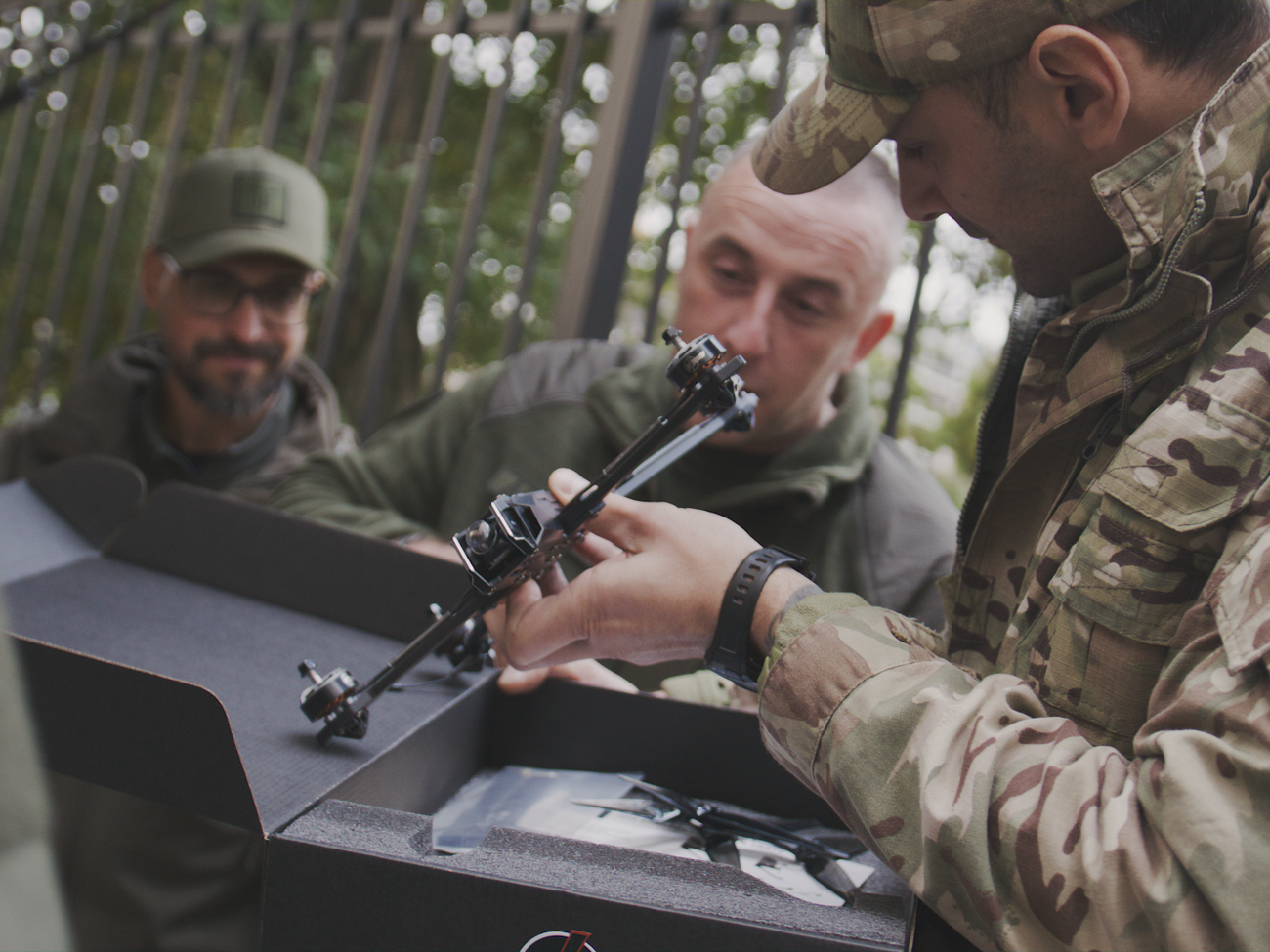 Отряд спецназначения "Омега" участвовал в боях за Киев и Харьков, сдерживал продвижение врага под Северодонецком и Лисичанском, а также в Донецкой области