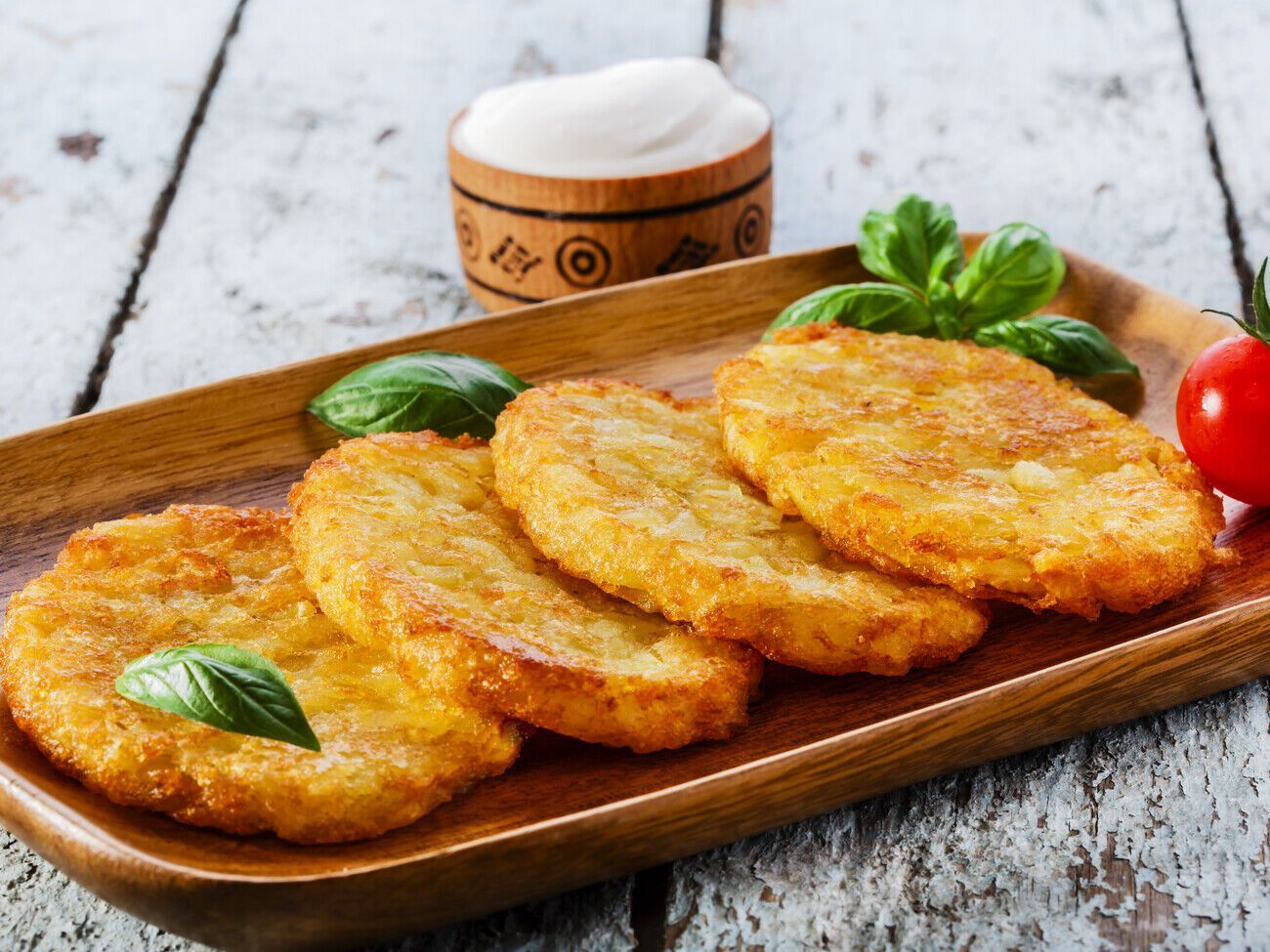 Для приготовления дерунов лучше всего подойдет картофель с небольшим содержанием крахмала