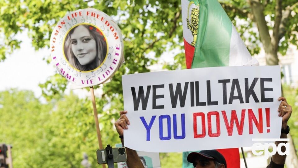 Смерть Амини стала причиной массовых протестов в Иране
