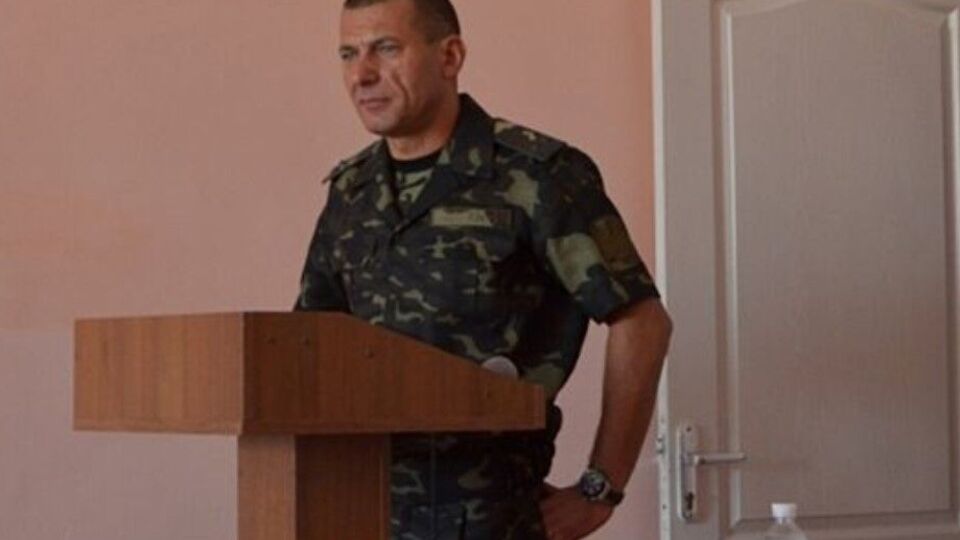 Родичі Кушнерова регулярно купували автомобілі і квартири, не маючи на це доходів