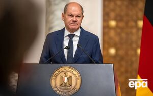 Шольц зазначив, що Україна й надалі отримуватиме від Німеччини зброю й фінансову підтримку
