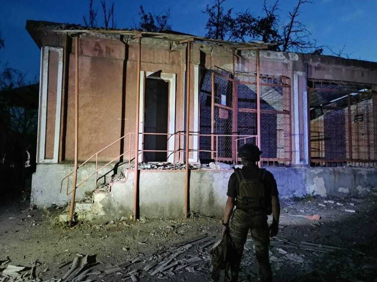 Окупанти зруйнували та пошкодили в Донецькій області кілька будинків упродовж останньої доби, загинуло троє цивільних